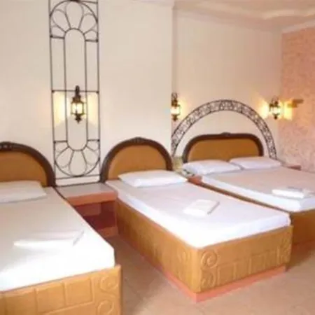 Urban Travellers Hotel Pasay Room photo