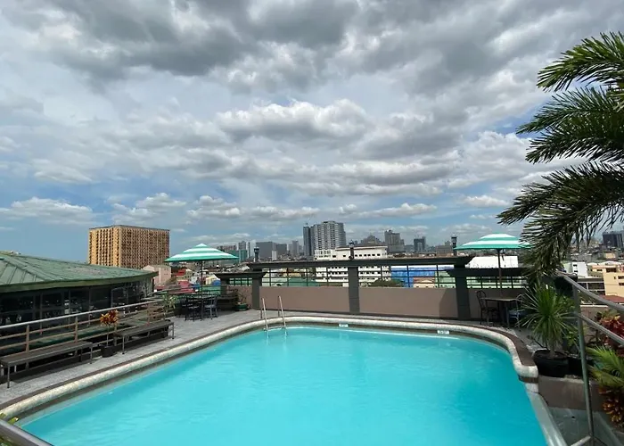 Urban Travellers Hotel