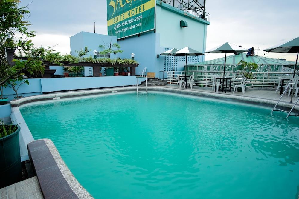 Hotel Urban Travellers Pasay