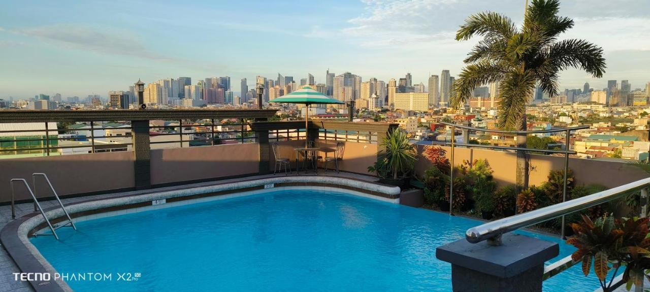 Urban Travellers Hotel 3*