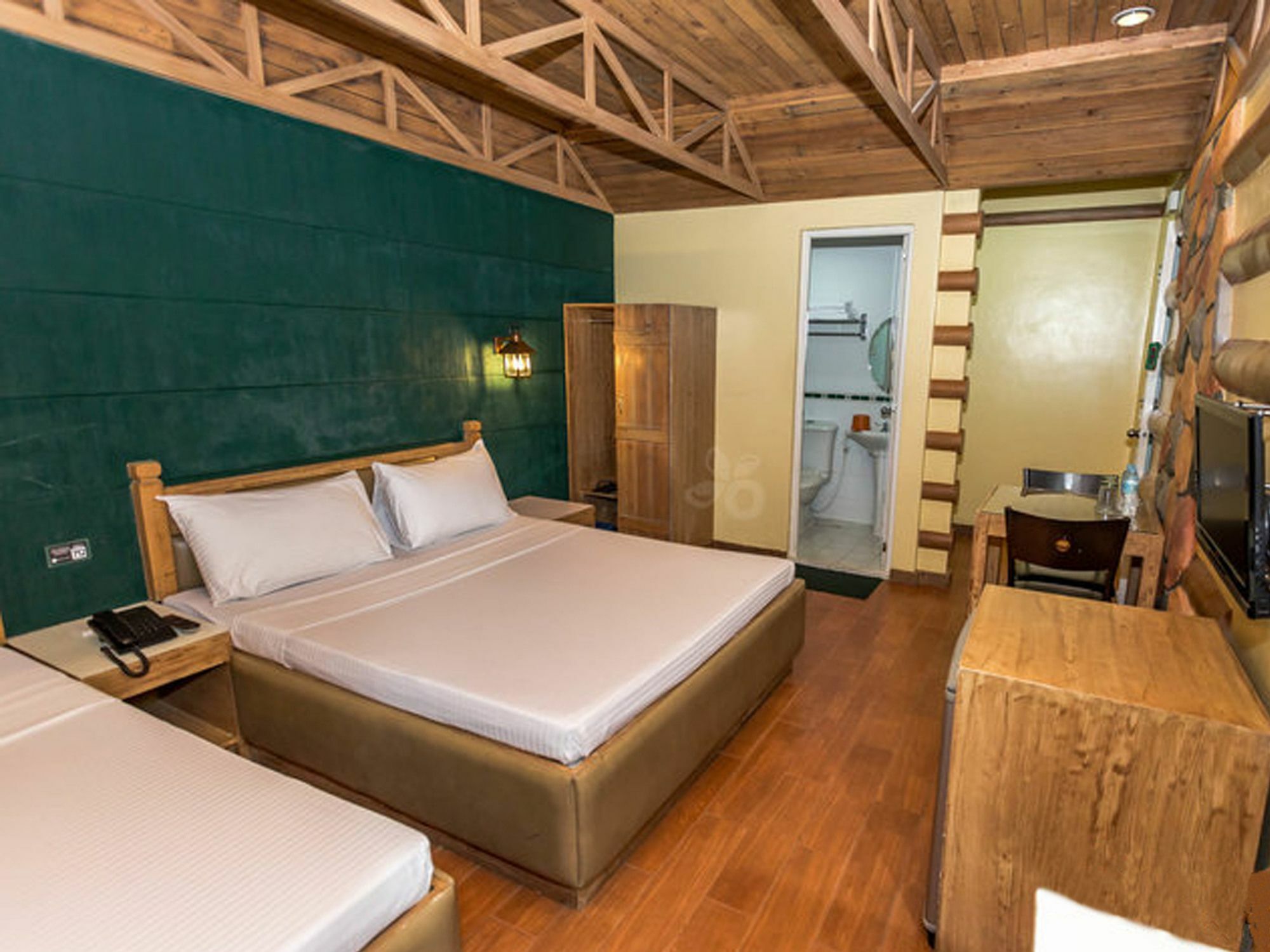 Urban Travellers Hotel